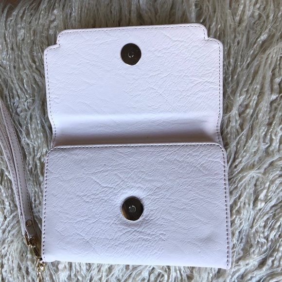 Women's Hanae Mori  Paris Pale Pink color /Wristlet wallet - Picture 3 of 7